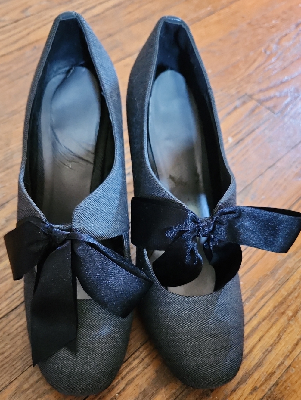 Source Unknown Gray Herringbone Bow High Heels
